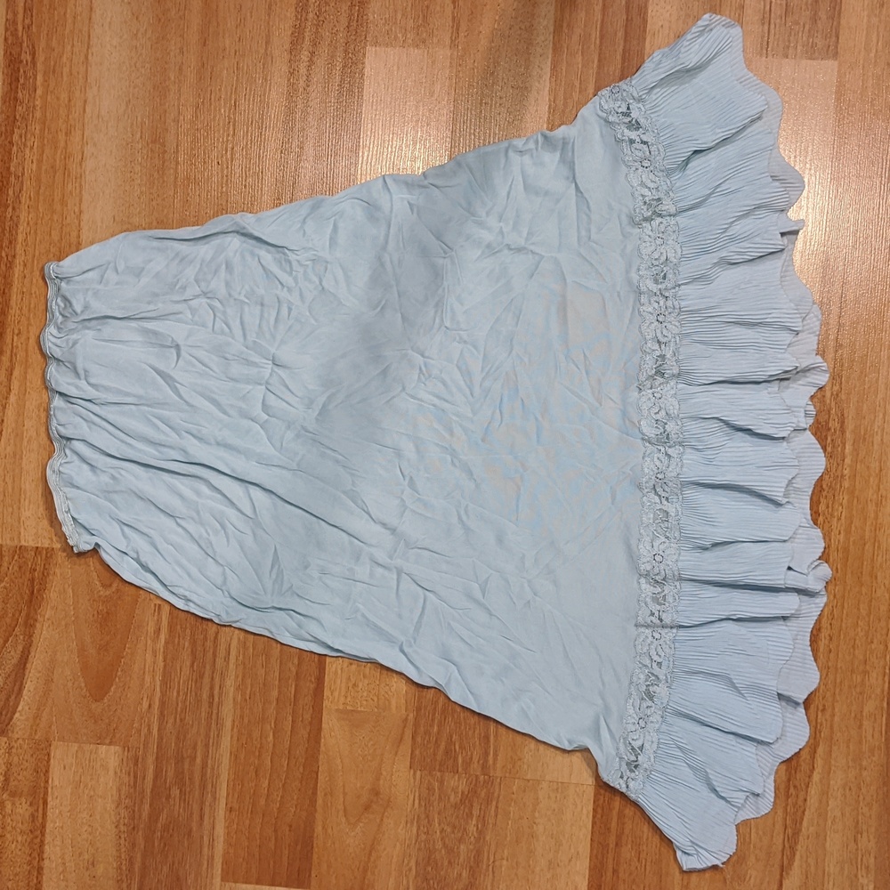 Vintage pale baby blue half slip